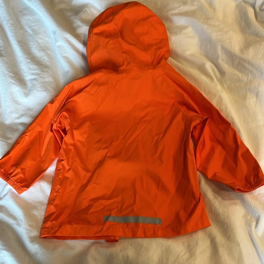 MEC rain jacket - Picture 4 of 4
